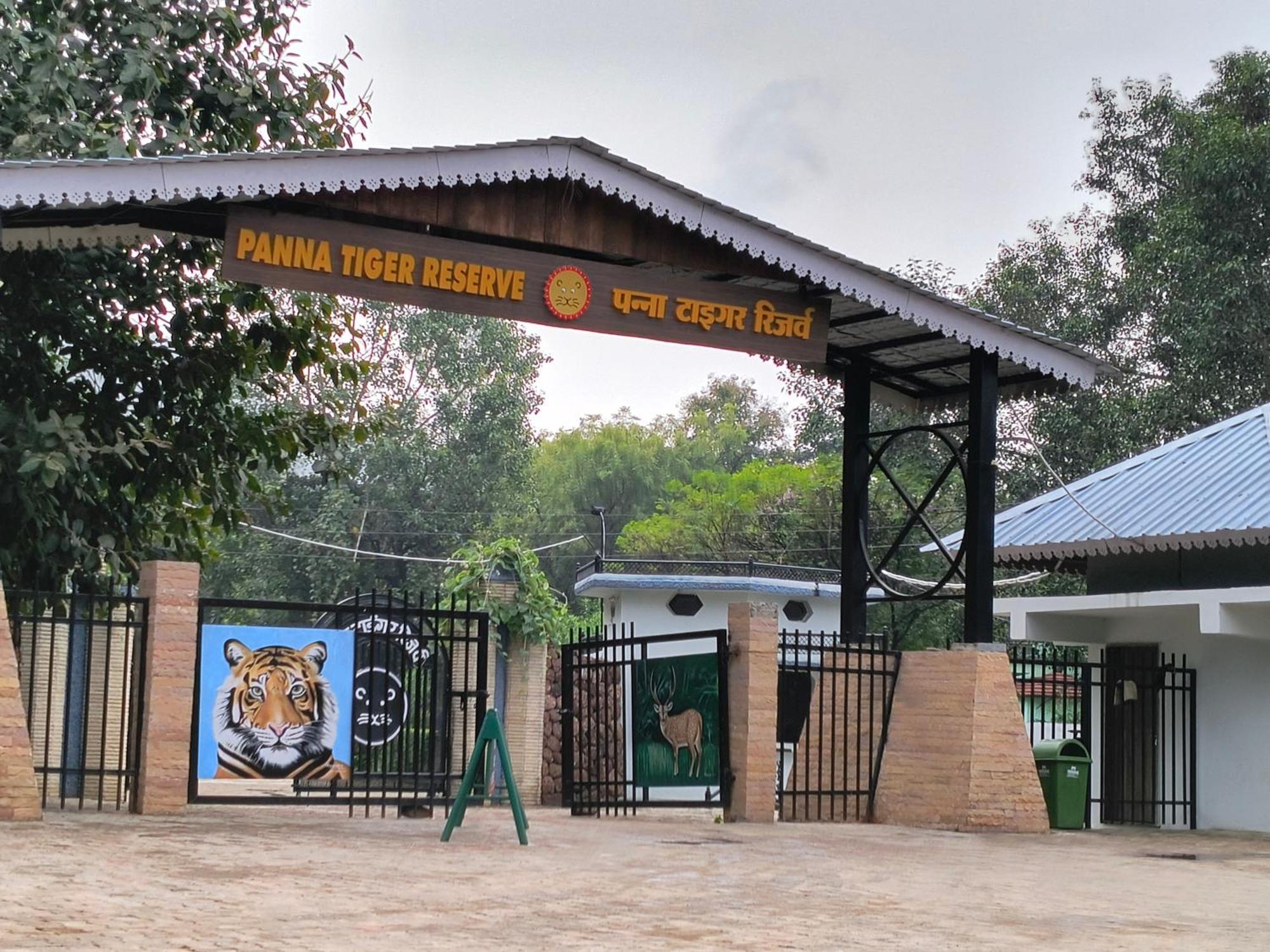 Khajuraho Dreams Homestay Exterior foto